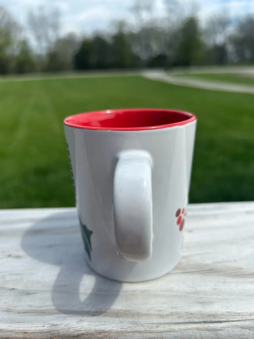 Starbucks Christmas Holly Leaf and Berry 9 oz Coffee Mug | White w/Gr & Red 2011